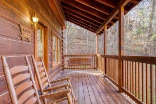 ER206 - Mountain Rendezvous Great location - Close to town! cabin - Pigeon Forge - 8