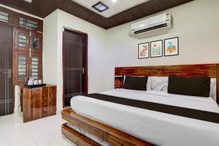 Super Townhouse Sheesh Mahal Farrukh Nagar - 9