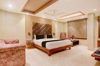 Super Townhouse Oak Amity University Patna Formerly The Golden Crown - 1
