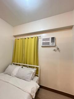 Spacious 1BR - Afterwork Staycation Unit - 8pm chekin - 9