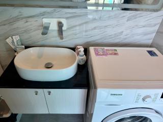 1BR Panoramic Sea & Mountain View Walk to Beach by Renttini - 3