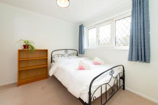 Cosy 3 Bedroom House near River Thames - Pass the Keys - 4