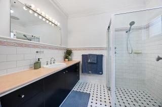 The Laneway - 3BR, Pet Friendly, Walk to CBD - 2