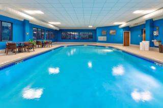 Hampton Inn Traverse City - 1