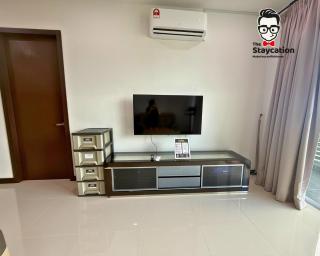 Staycation Homestay 84 The Tropics near Jalan Song - 3