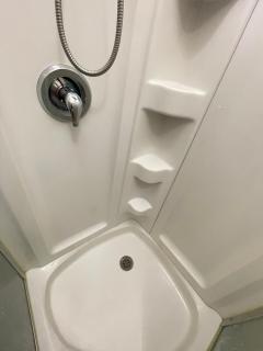 Beautiful furnished bedroom - 4