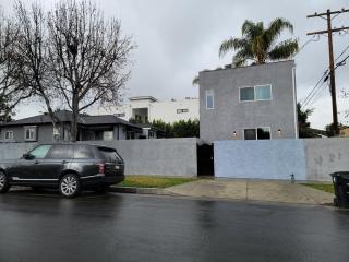 Spacious 2-Bedroom, One and a Half Bath Home in Pico-Robertson Near Beverly Hills and Cedars-Sinai - 5
