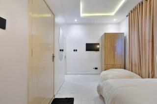 En-suite Two bedroom - 9