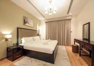 Stunning 1BR on a High Floor in Dubai Downtown - 4