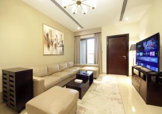 Stunning 1BR on a High Floor in Dubai Downtown - 5