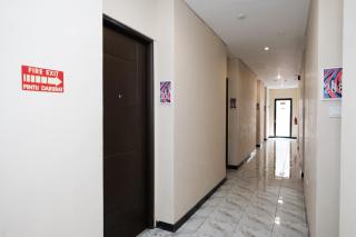 RedDoorz @ Wiyung 2 - 4