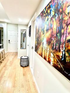 51B Newly Renovated 3BR 2 Parking Near Boston - 8