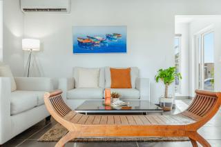 Lux 3-Bedroom Villa with Private Pool by Bocobay - 5