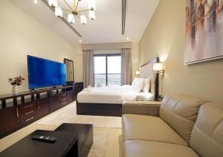 Breathtaking Views from a H-Floor Studio in Dubai - 1