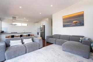 Central Torquay House 300m to beach - 9