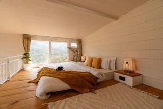 SaffronStays Prism Hill Duplex Room - 8