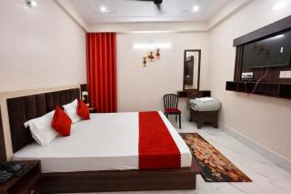 Hotel The Prince In Palace Near Ram janam Bhoomi - Free Wi-fi and Parking Facilities - Fully Air conditioning Comfortable Room - Best Budget Hotel IN Ayodhya - 2