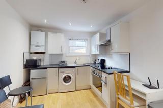 Modern 1-Bed Flat Steps To Brixton Tube - 2