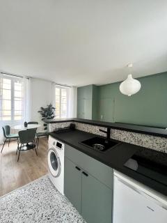 Hyper-center Dijon - 2P Bright and Cozy - 2