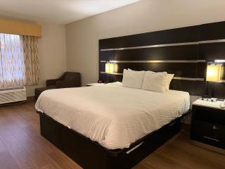 Days Inn by Wyndham Budd Lake - 2