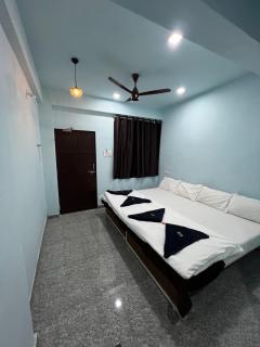 Beach Side Home Stay - Kihim - 9
