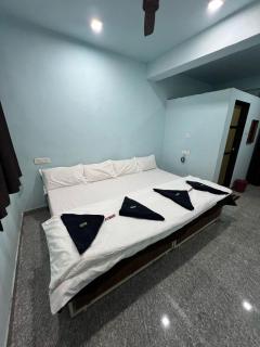 Beach Side Home Stay - Kihim - 5