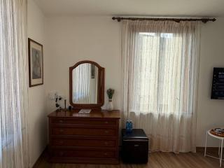 "The moment" Central Self Check in Apartments for Groups & Late Arrivals - 2