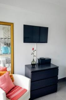 VERT PARADIS - Appartement 3 étoiles, Vue apaisante sur GOLF, Pins Parasols, 2è étage - 80 m2 dont Terrasse avec Pergola, 2 chambres, 3 CLIM, WIFI - Piscine, Parking et Park à vélos, Ascenseur - en Option Linge, Ménage - Pistes cyclables, Mer à proximité - 3