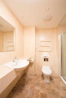 Loch Tummel Hotel - 2