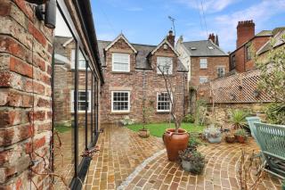 Auty Cottage- North East Escapes - 8