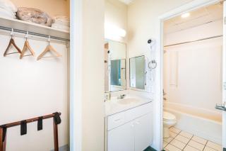 Landmark Holiday Beach - 7