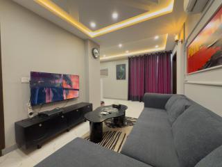 The Batman Suite By Phoenix Apartments - 2