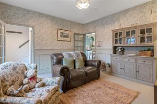 Head Cooks Kitchen - 8