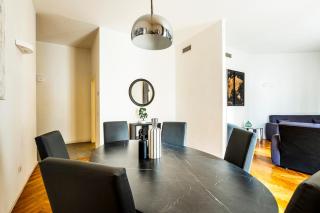 Exclusive 3 bedrooms apartment near Duomo - Milão - 7
