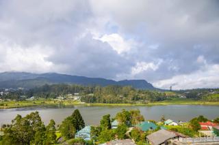 Galaxy Holiday Inn - 4