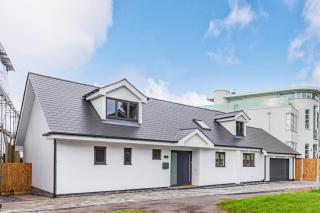 Luxury Waterfront Home Near Sandbanks - 5