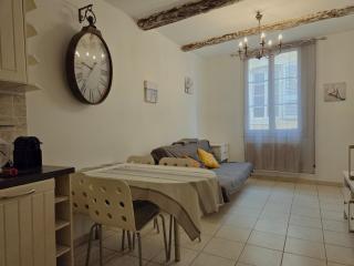 Charmant appartement avec clim - centre historique - 2