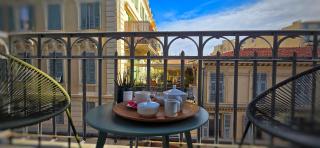 Le Petit Trianon et le Charme des Suites - Nice - 4