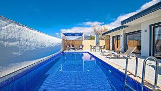 Üzümlü 1 bedroom secluded villa with private pool hot tub - 2