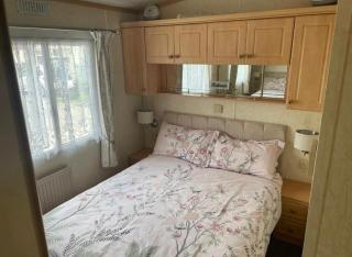 Family 3 Bedroom Caravan at Clarach Bay - 3