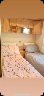 Family 3 Bedroom Caravan at Clarach Bay - 2