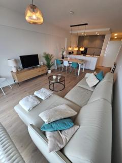 Isola Bella - Luxe Verblijf op de Zeedijk met Panoramisch Uitzicht - 8