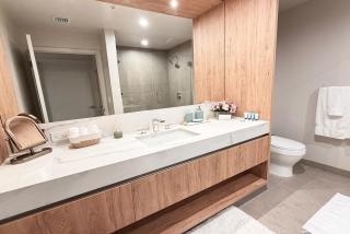 Stylish Condo at The Crosby - 4