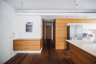 Ben Gurion 2 Bedroom With Free Parking By Vacay - 8