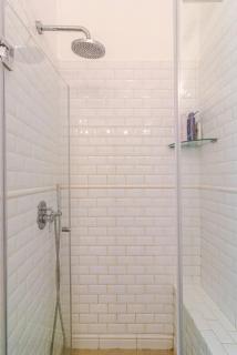 Beach Side Retreat in Central Tel Aviv By Vacay - 7