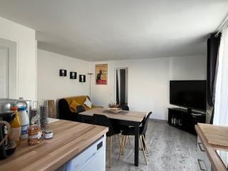 Le numéro 4 Joli appartement avec jardin clos - 0