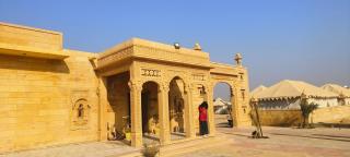 Aryan Luxury Resort - 4