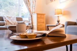 1 Hall Farm Cottage, Aldeburgh - 2