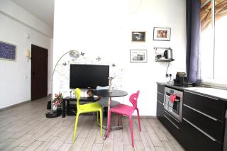 In The Heart Of The City - 2 Bedrooms - By Vacay - 9