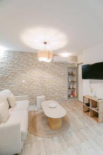 Cannes Suquet, pedestrian zone - Cannes - 7